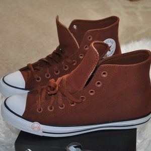 Converse Men's Size 9.5 Brown High tops Brand New!